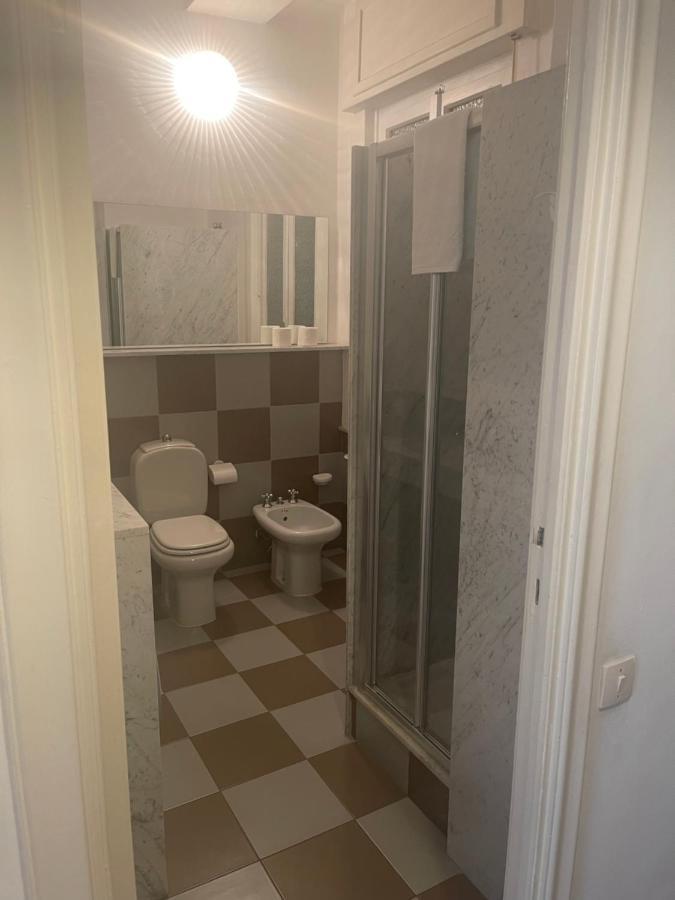 Central Home Специя Экстерьер фото